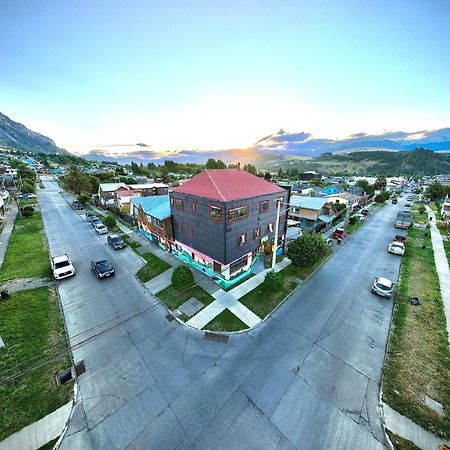 Hostal Esquina Patagonica 코이아이케 외부 사진