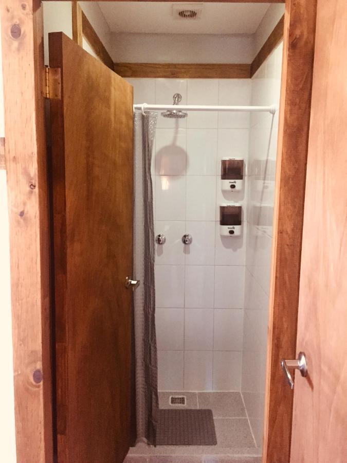 Hostal Esquina Patagonica 코이아이케 외부 사진