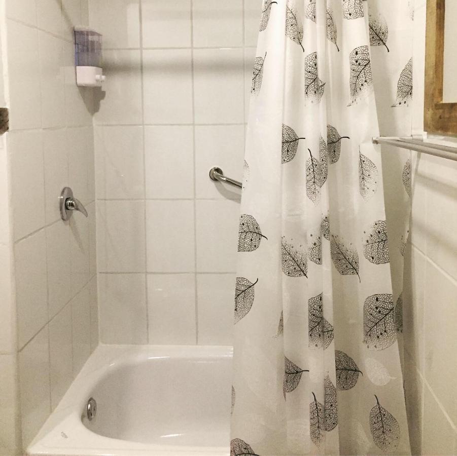 Hostal Esquina Patagonica 코이아이케 외부 사진