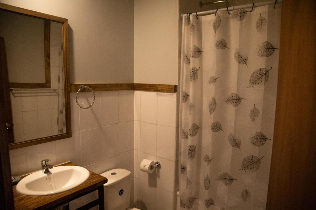 Hostal Esquina Patagonica 코이아이케 외부 사진