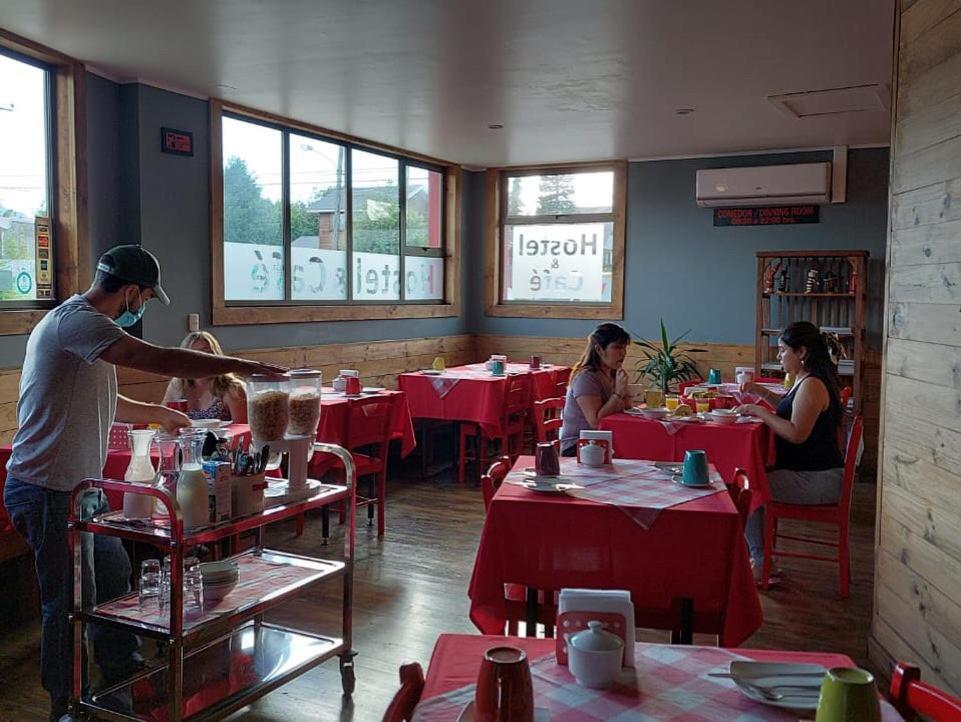 Hostal Esquina Patagonica 코이아이케 외부 사진