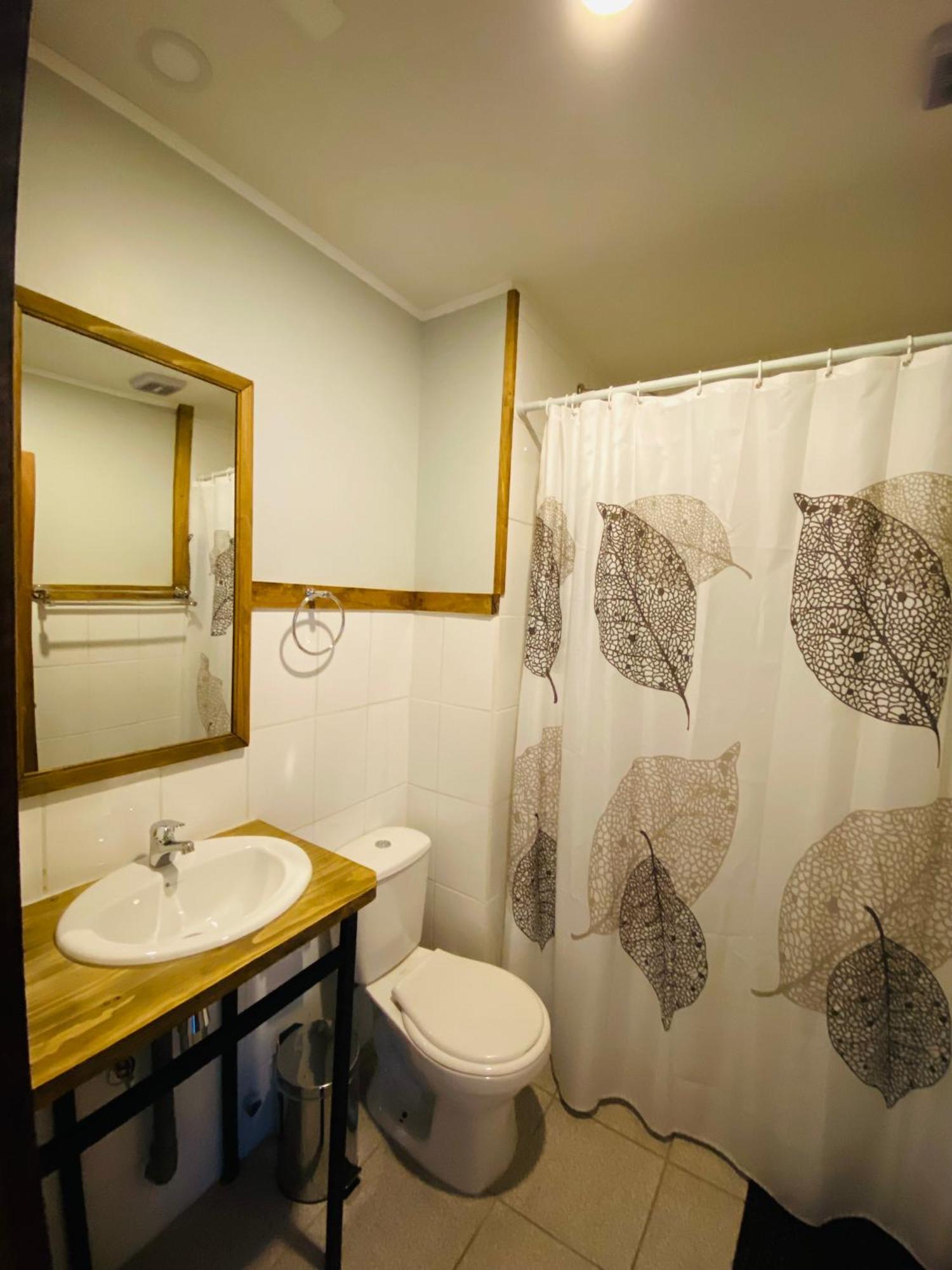 Hostal Esquina Patagonica 코이아이케 외부 사진